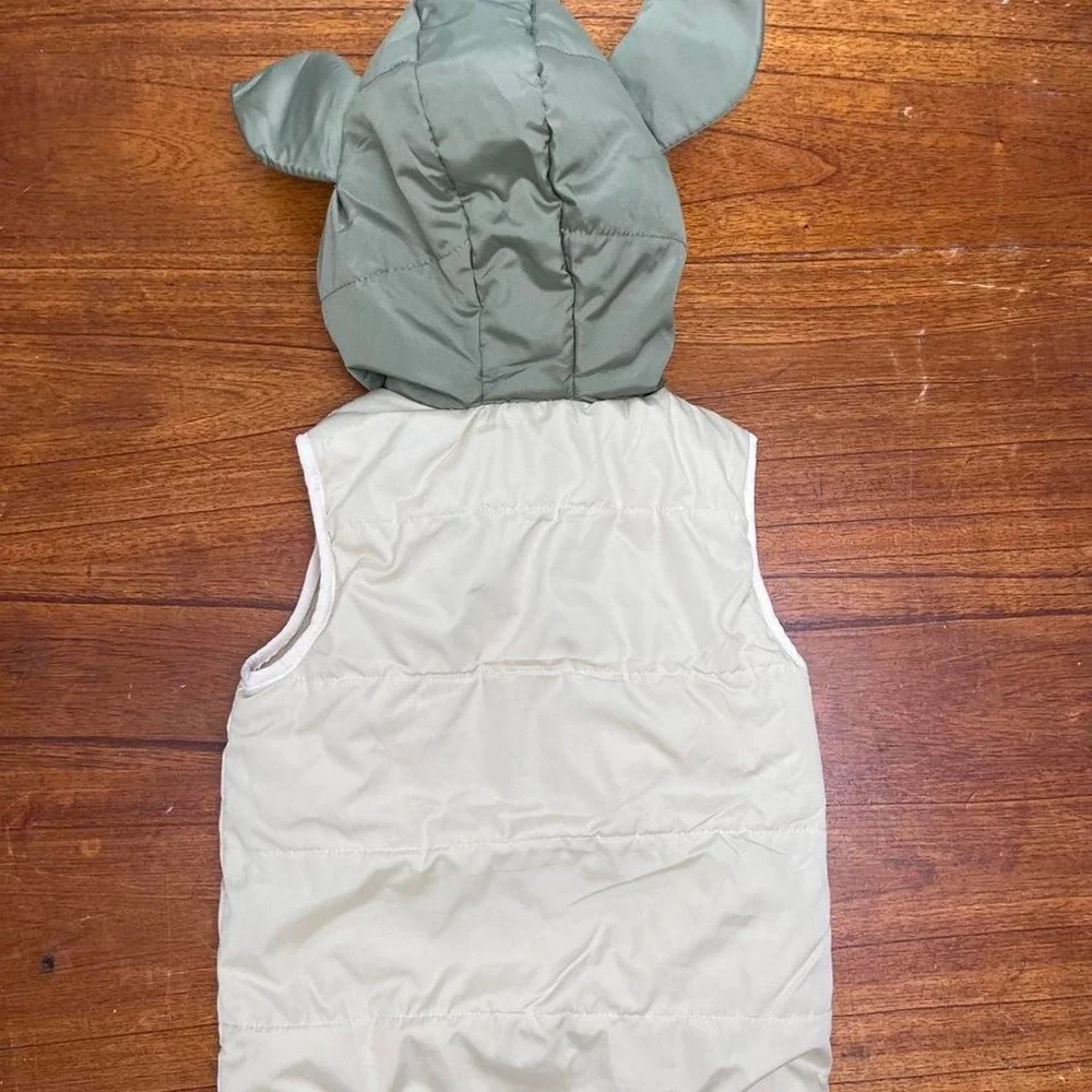 Star Wars The Mandalorian Grogu Hooded Vest with green ears kids size 5